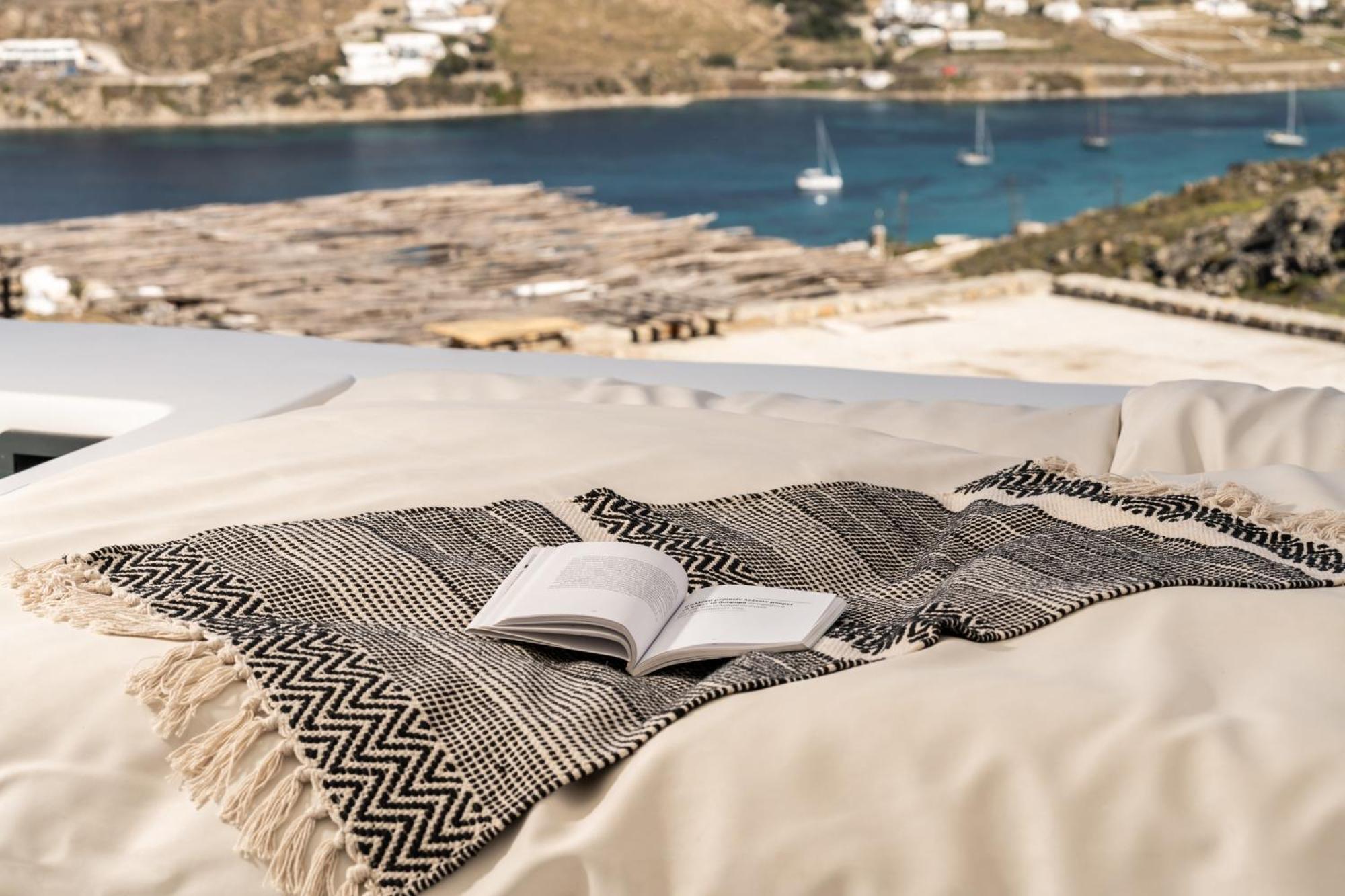 White Stone Mykonos Hotel Agios Ioannis Diakoftis Bagian luar foto